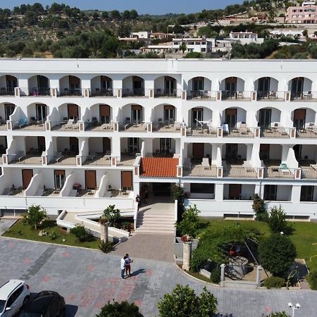 Hotel Puglia Garden Вьесте Экстерьер фото