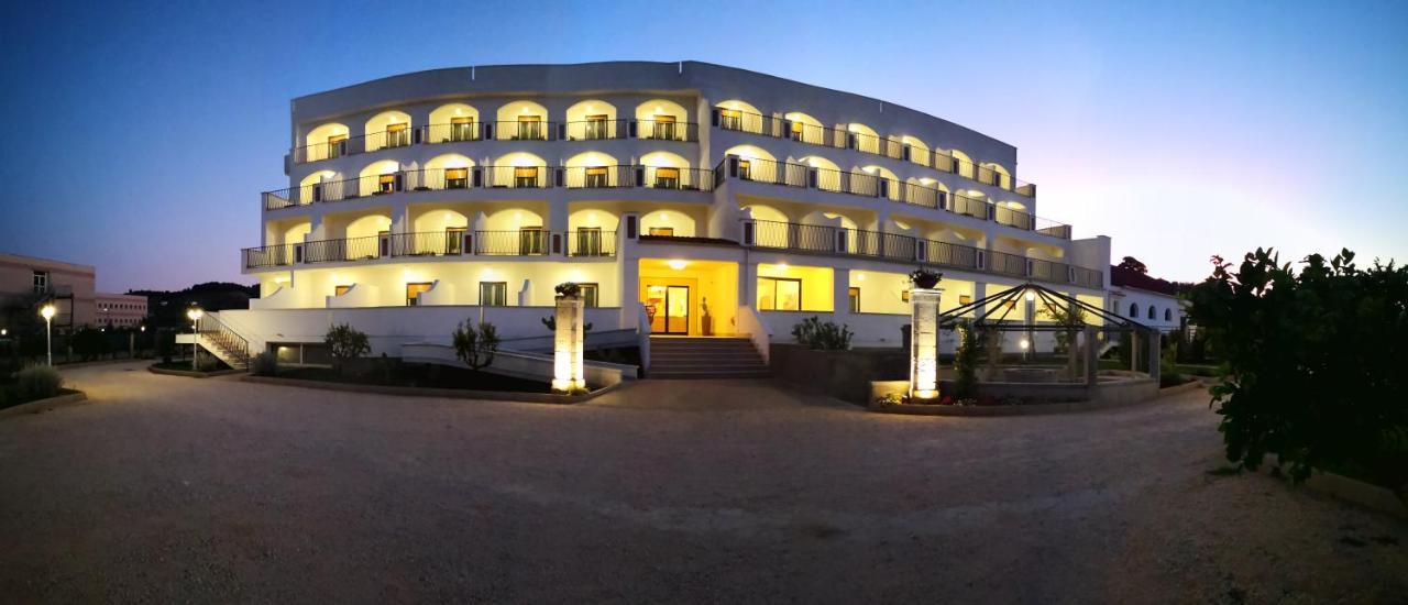 Hotel Puglia Garden Вьесте Экстерьер фото